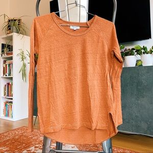 ✨ Madewell Burnt Orange Linen Raglan Tee
